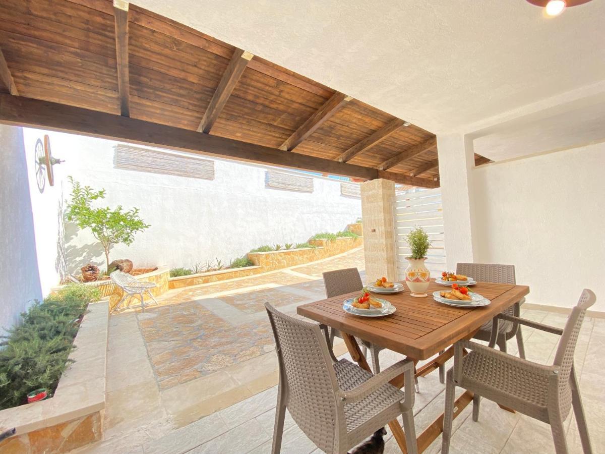Le Cicale Apartment Tiggiano Bagian luar foto
